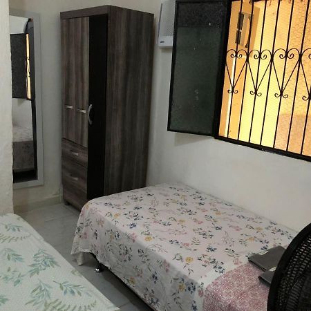 Casa De Hospedes Manaus - Dormitorios Com Cozinha Εξωτερικό φωτογραφία